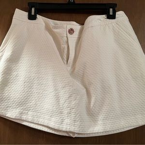 Lilly Pulitzer skort size 12 in white